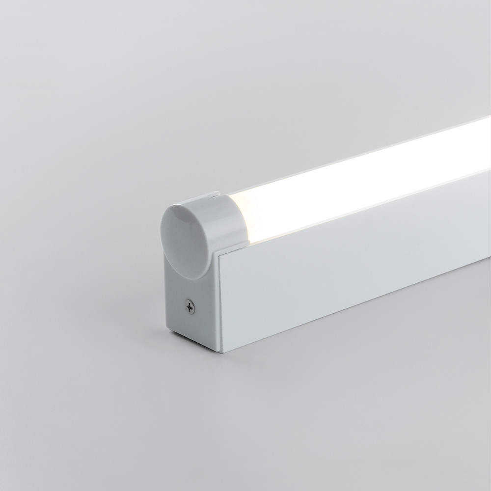 Basic Bath Strip by Rezek Artemide Wall Lamps